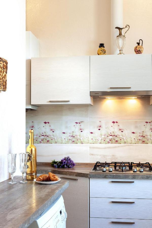 Apartment On Tamanska - Вулиця Дарії Гусяк Liov Exterior foto